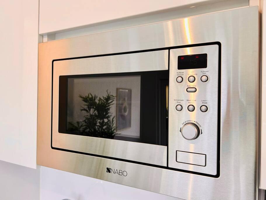 Sunny Modern Apartment With Balcony - Free Parking เวียนนา ภายนอก รูปภาพ